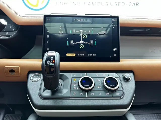 Land Rover Defender — Фото автомобиля 15