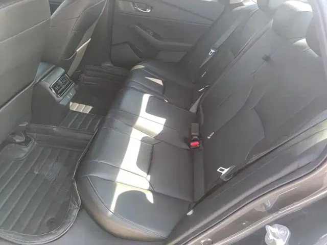 Honda Accord — Фото автомобиля 16