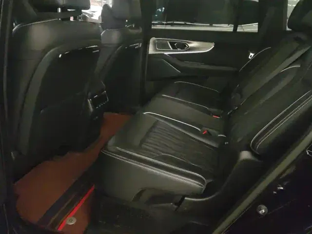 GAC Trumpchi GS8 — Фото автомобиля 11