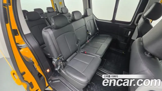 Hyundai Staria Staria L3.5 Школьный автобус — Фото автомобиля 29