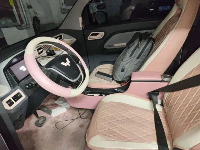 Wuling Motors Hongguang MINIEV 2021 Macaron Fashion Edition (NMC Lithium) — Фото автомобиля 11