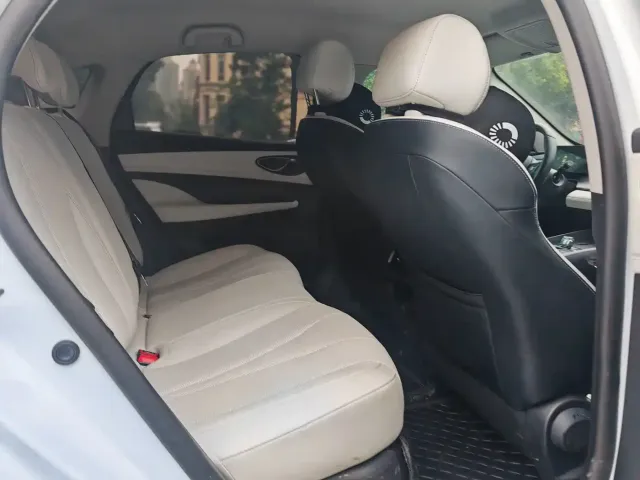 BYD Hai Bao 05 DM-i 2025 DM-i Smart Drive Edition 55KM Luxury — Фото автомобиля 8
