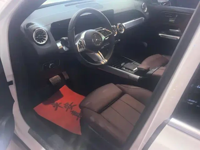 Mercedes-Benz GLB-Class — Фото автомобиля 9