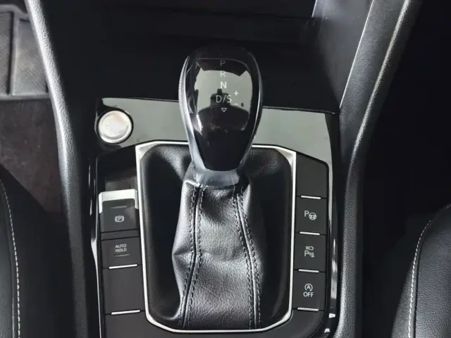 Volkswagen Tiguan L — Фото автомобиля 12
