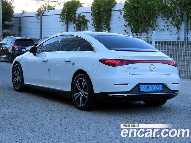 Mercedes-Benz EQE V295 — Фото автомобиля 2
