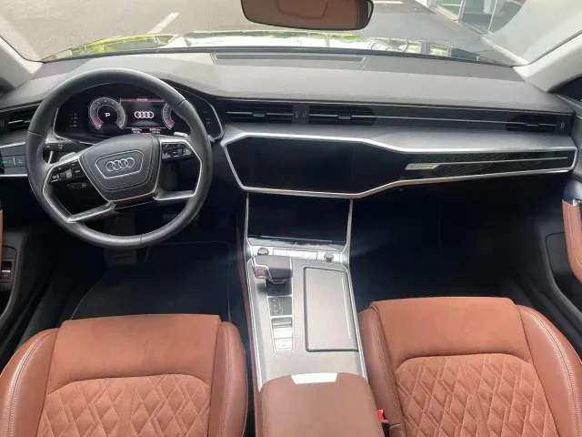 Audi A7L — Фото автомобиля 6