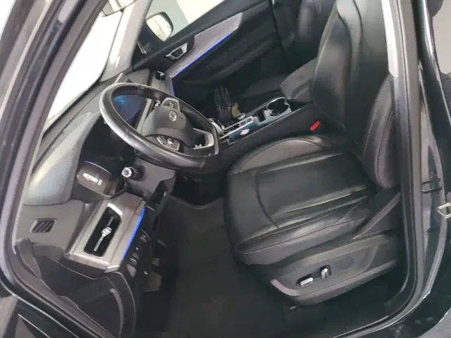 Chery Tiggo 8 — Фото автомобиля 14