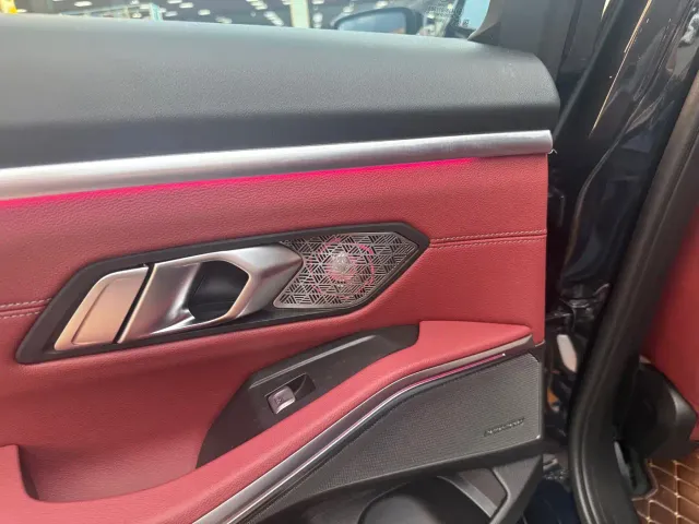 BMW 3 Series — Фото автомобиля 10