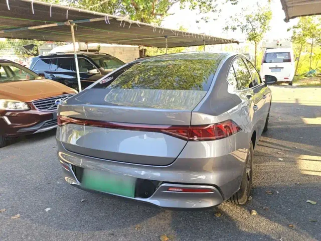 BYD Qin PLUS — Фото автомобиля 6
