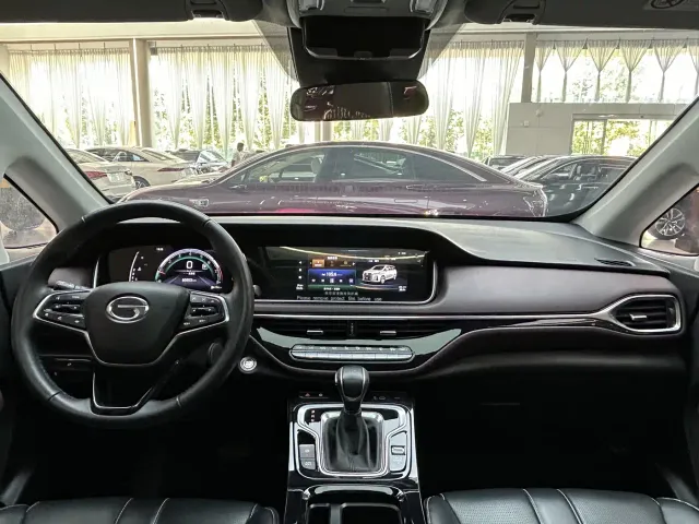 GAC Trumpchi M6 — Фото автомобиля 16