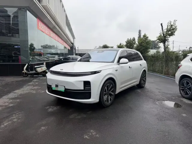 Фотография автомобиля — Li Auto L7