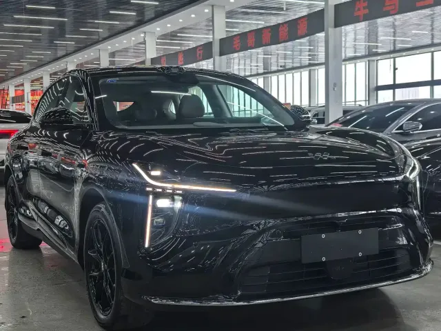 IM Motors IM LS6 2025 Extended Range Base — Фото автомобиля 3