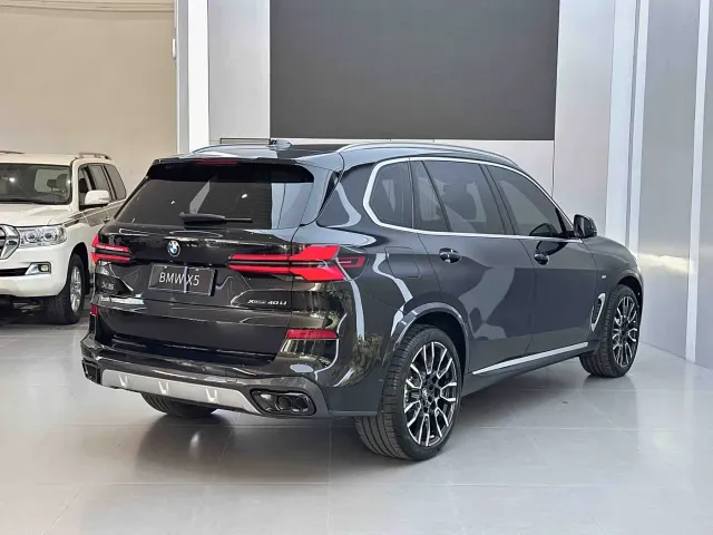 BMW X5 — Фото автомобиля 3