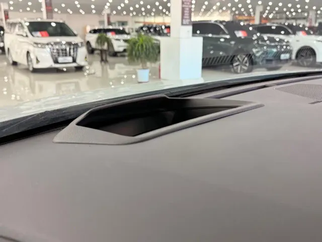 Toyota Granvia — Фото автомобиля 4