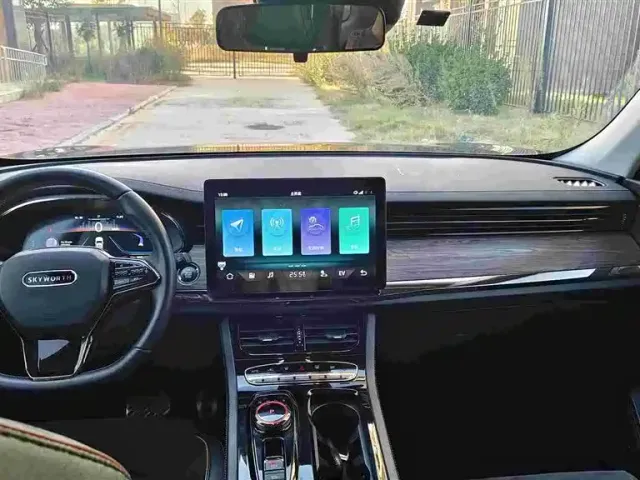 Skyworth Auto Skyworth HT-i — Фото автомобиля 13