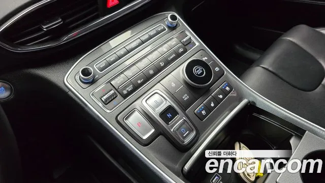 Hyundai Santa Fe — Фото автомобиля 12