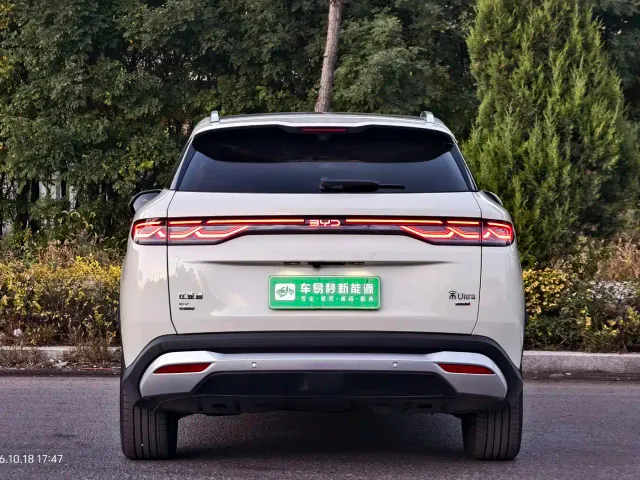 BYD Song Ultra — Фото автомобиля 4
