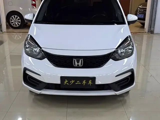 Honda Fit — Фото автомобиля 2