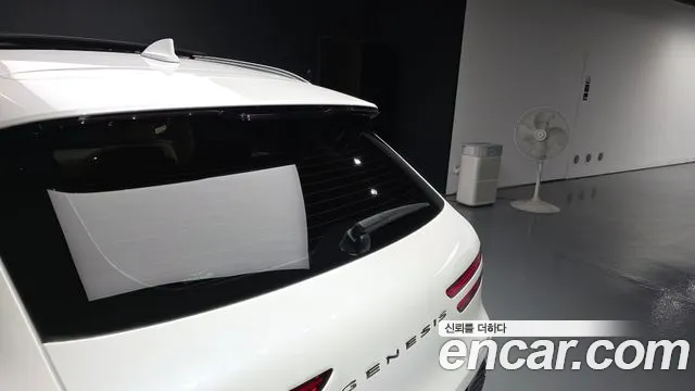 Genesis GV70 2.5T Бензин 2WD — Фото автомобиля 30