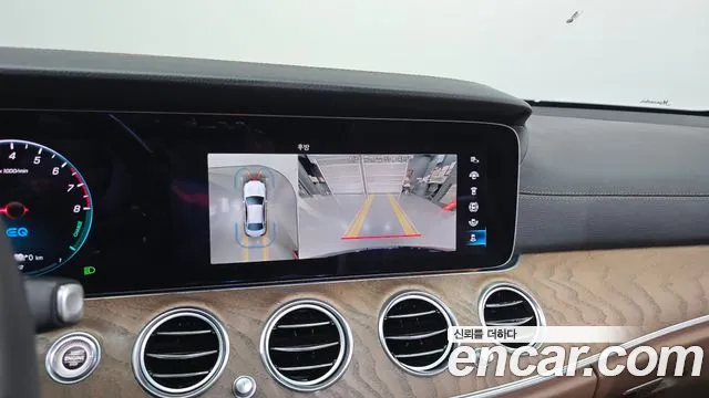 Mercedes-Benz E-Class W213 — Фото автомобиля 21