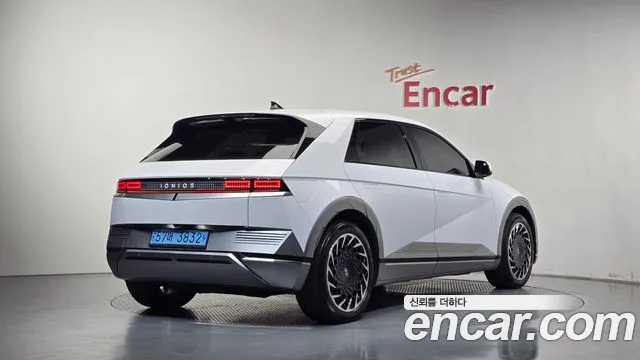 Hyundai Ioniq 5 — Фото автомобиля 2