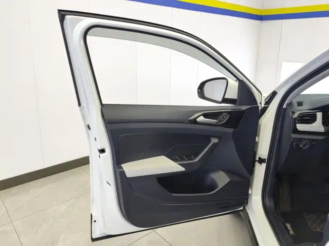 Volkswagen Tharu — Фото автомобиля 7
