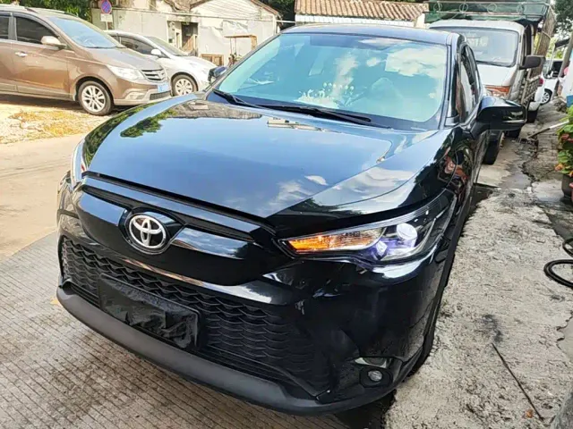 Фотография автомобиля — Toyota Frontlander