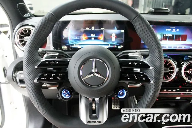 Mercedes-Benz A-Class — Фото автомобиля 12