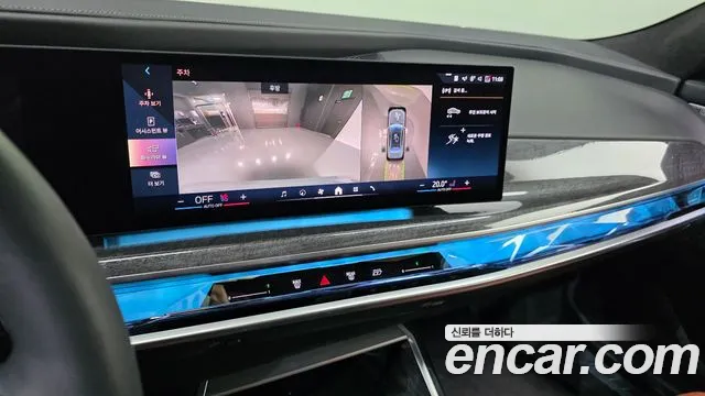 BMW i7 — Фото автомобиля 15