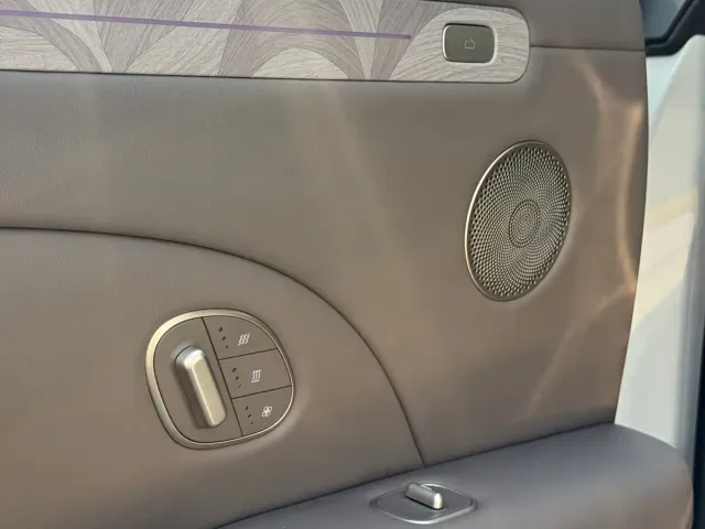 IM Motors LS6 — Фото автомобиля 11
