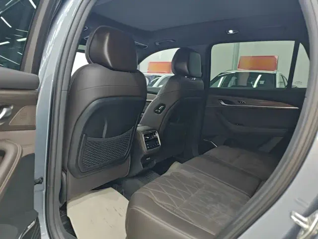 Geely Xingyue L — Фото автомобиля 16