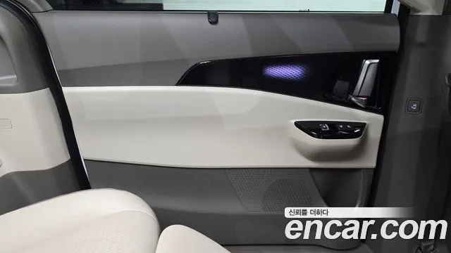Kia Canival Carnival 4 поколение Бензин 7 мест Signature — Фото автомобиля 23