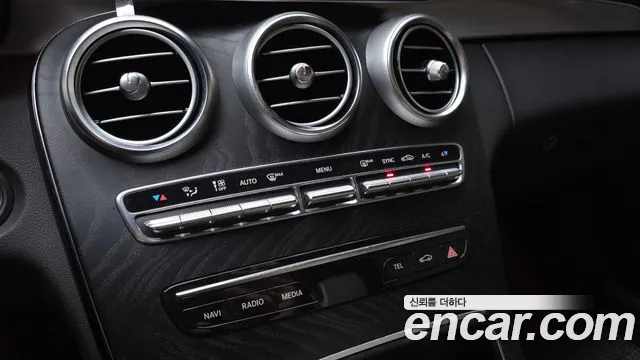 Mercedes-Benz C-Class — Фото автомобиля 16