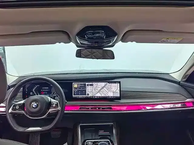 BMW 7 Series — Фото автомобиля 13