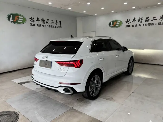 Audi Q3 — Фото автомобиля 5