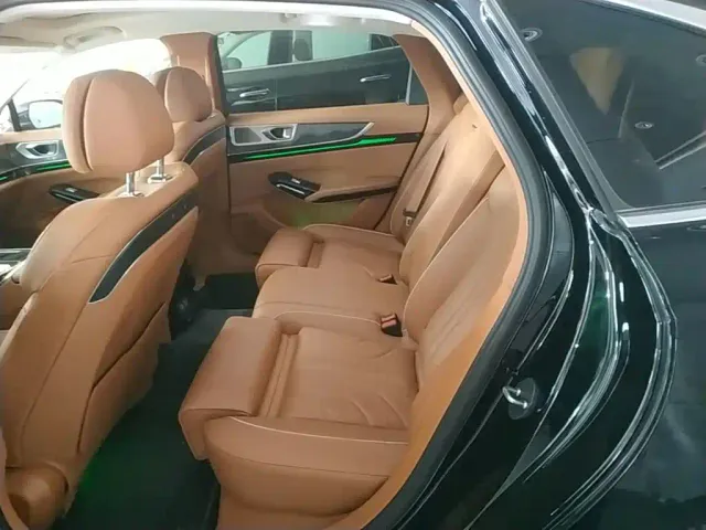 Hongqi H9 — Фото автомобиля 16