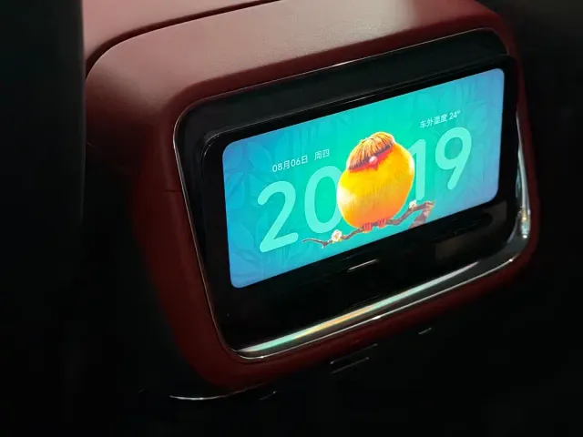 Xiaomi SU7 — Фото автомобиля 18