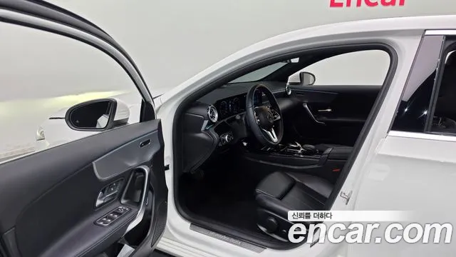 Mercedes-Benz A-Class W177 — Фото автомобиля 10