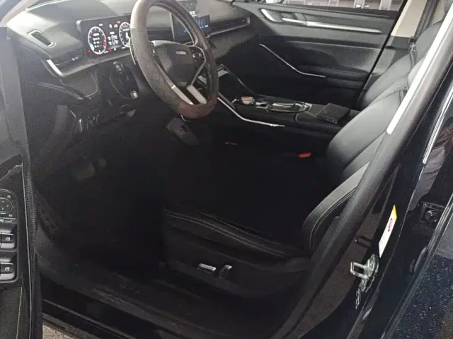 Haval H6 — Фото автомобиля 9