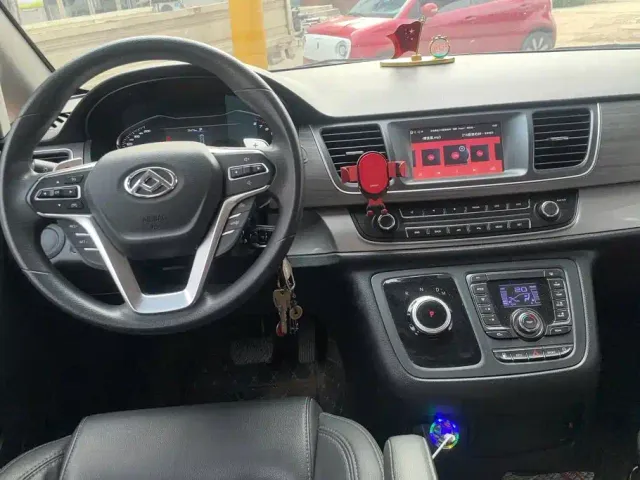 Maxus G10 — Фото автомобиля 12