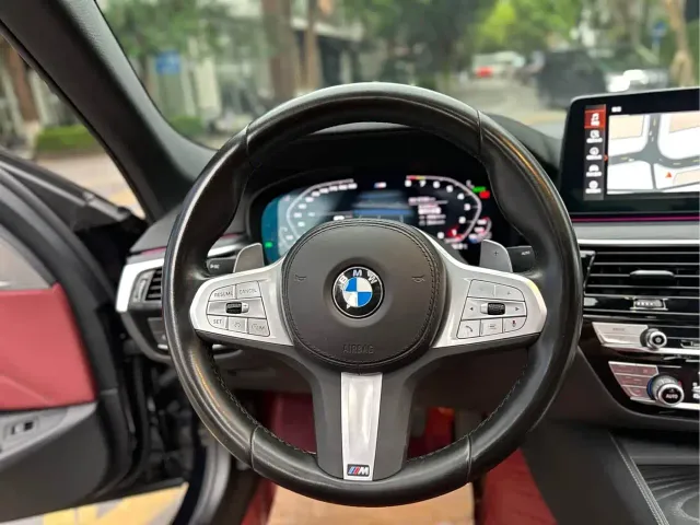 BMW 5 Series — Фото автомобиля 7