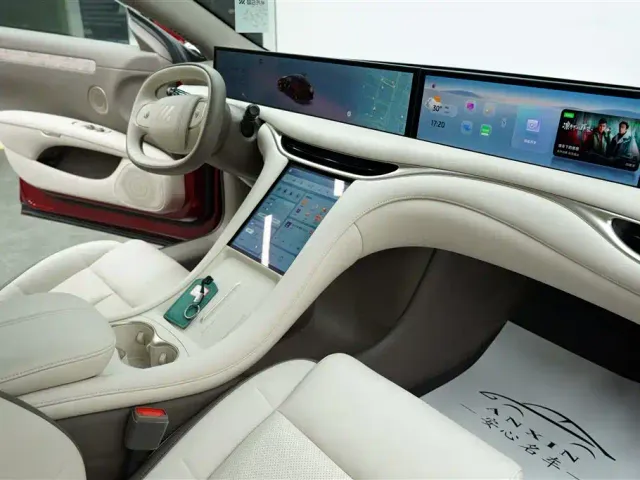 IM Motors L6 — Фото автомобиля 6