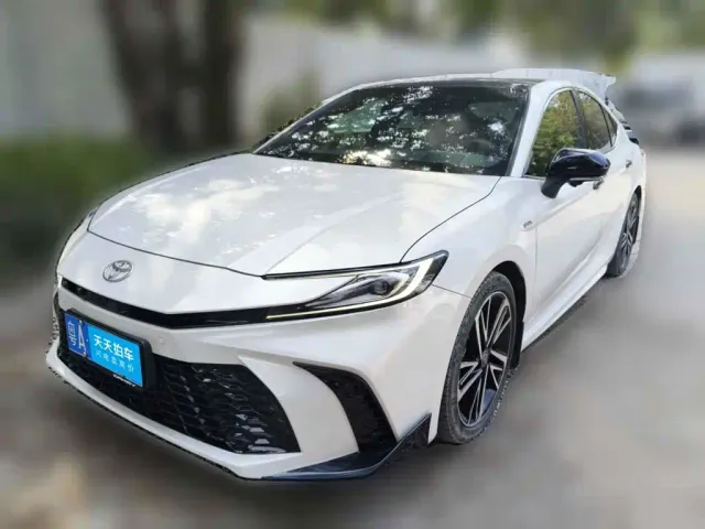 Фотография автомобиля — Toyota Camry