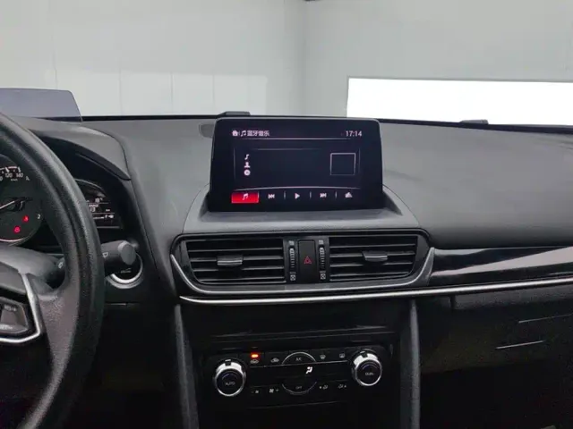 Mazda CX-4 — Фото автомобиля 13