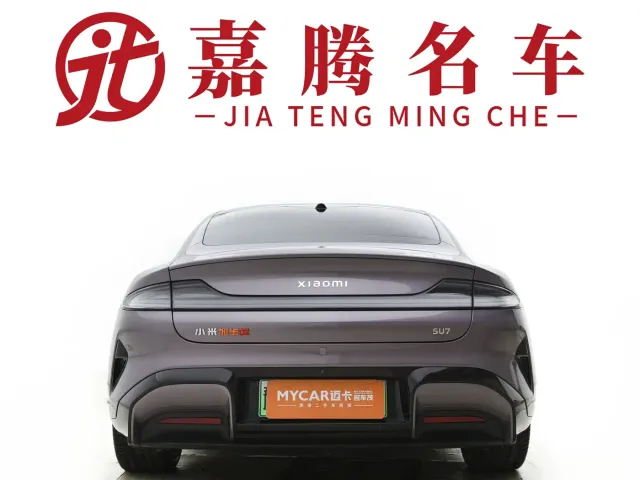 Xiaomi SU7 — Фото автомобиля 12