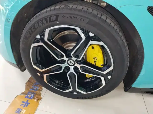 Xiaomi SU7 — Фото автомобиля 22