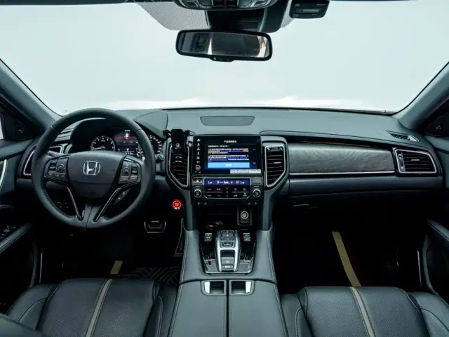 Honda UR-V — Фото автомобиля 17