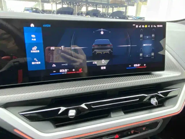BMW XM — Фото автомобиля 25