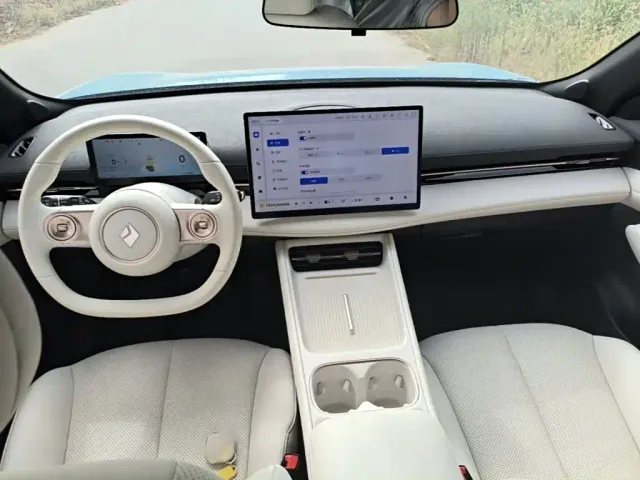 Baojun Yunhai — Фото автомобиля 9