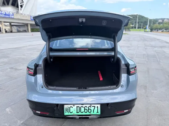 Leapmotor Leapmotor B01 2026 550 LiDAR Edition — Фото автомобиля 10